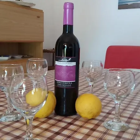 Chifeci - Scopello Holiday home *